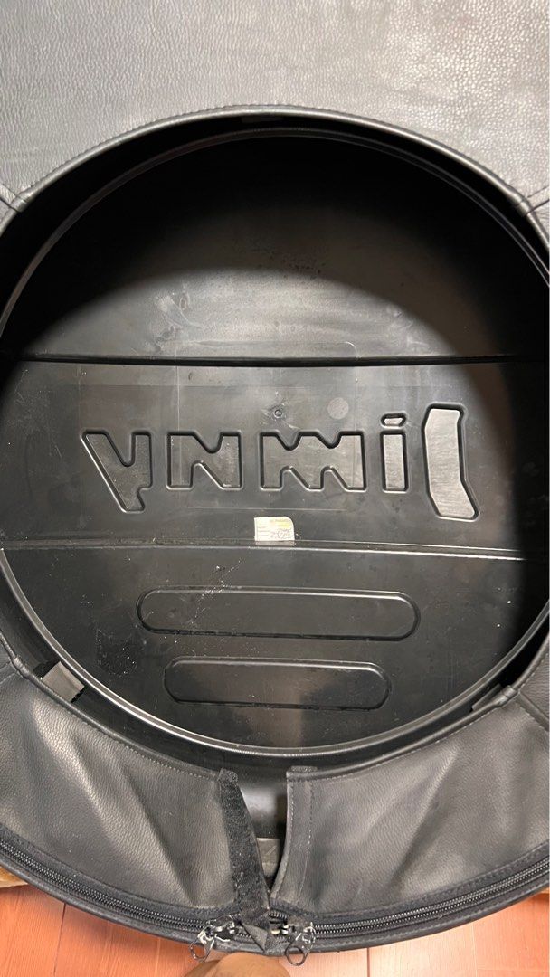 Jimny Tire Cover JB74 (Category: Body Parts and Accessories) located in Quezon City. Submitted by cosmicshark.060c70 (Listing ID 1316018348, Image 3). Description: ✅ Tire Cover for 15" tires ✅ From Jimny JB74 2024.