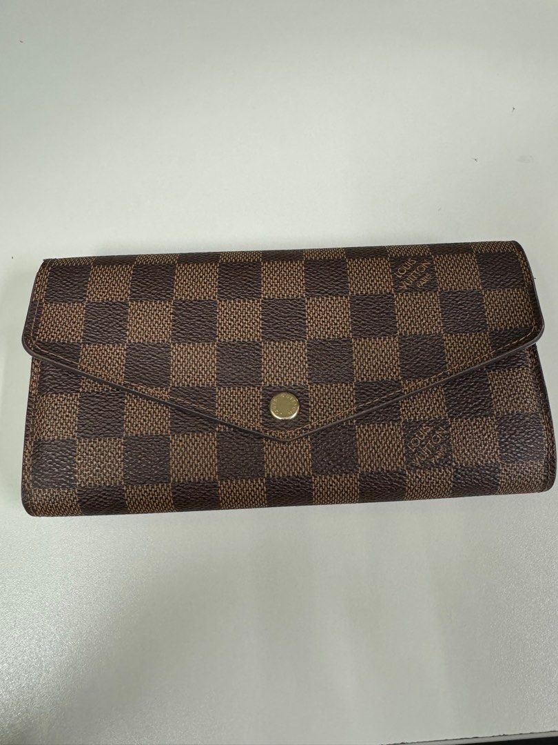 Louis Vuitton Damier Emilie (Category: Luxury Bags & Wallets) located in Pasig City. Submitted by ellainegy (Listing ID 1315954561, Image 2). Description: Authentic LV Damier Emilie Wallet Almost new With box and dustbag Purchased from Greenbelt 5 LV .