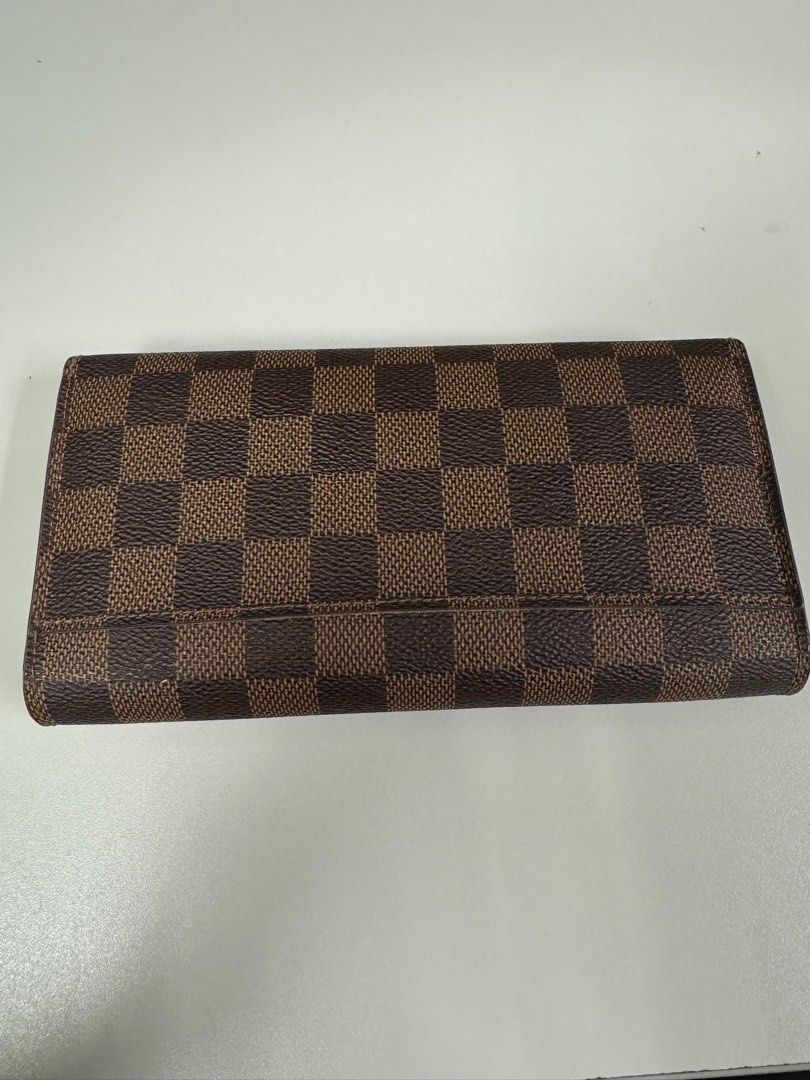Louis Vuitton Damier Emilie (Category: Luxury Bags & Wallets) located in Pasig City. Submitted by ellainegy (Listing ID 1315954561, Image 3). Description: Authentic LV Damier Emilie Wallet Almost new With box and dustbag Purchased from Greenbelt 5 LV .