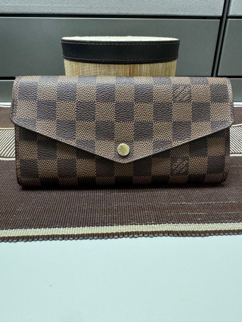 Louis Vuitton Damier Emilie (Category: Luxury Bags & Wallets) located in Pasig City. Submitted by ellainegy (Listing ID 1315954561, Image 1). Description: Authentic LV Damier Emilie Wallet Almost new With box and dustbag Purchased from Greenbelt 5 LV .