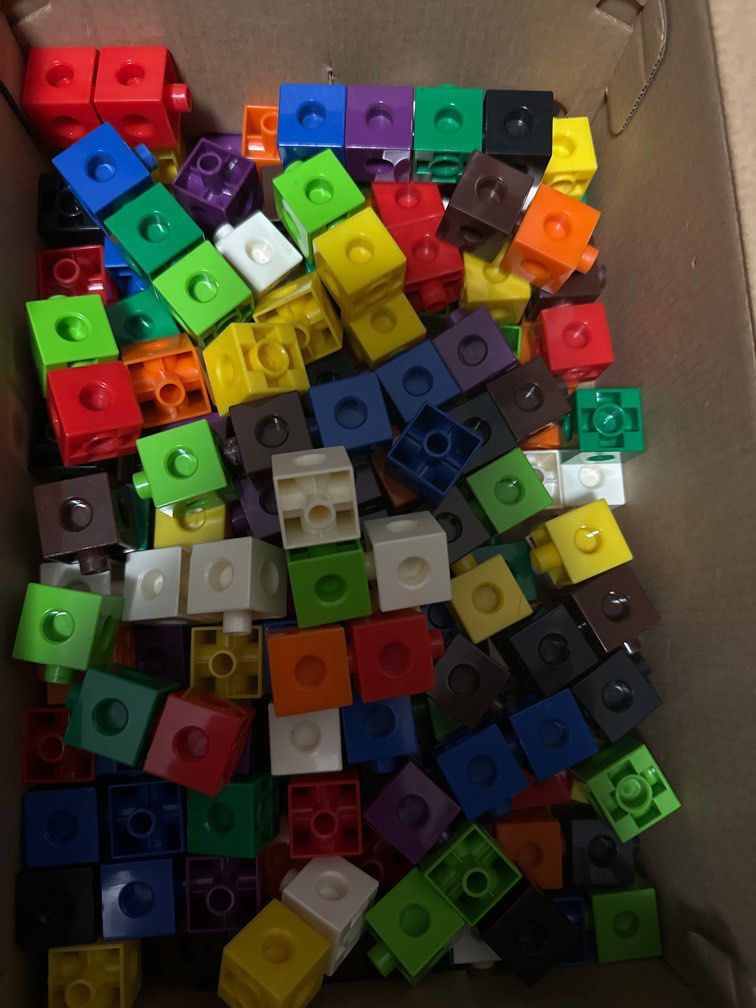 Math cubes (Category: Educational & Learning Toys) located in Singapore. Submitted by val_339 (Listing ID 1316007264, Image 1). Description: Collection at Sembawang Admiralty drive.