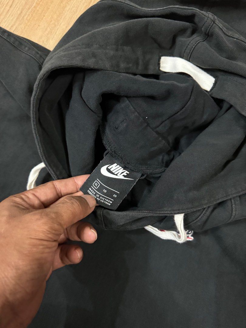 nike heritage essentials hoodie