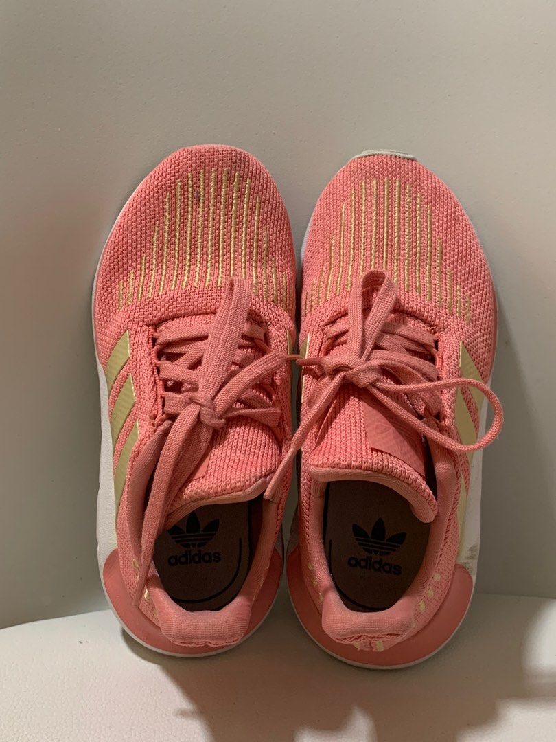 Kids adidas swift hot sale