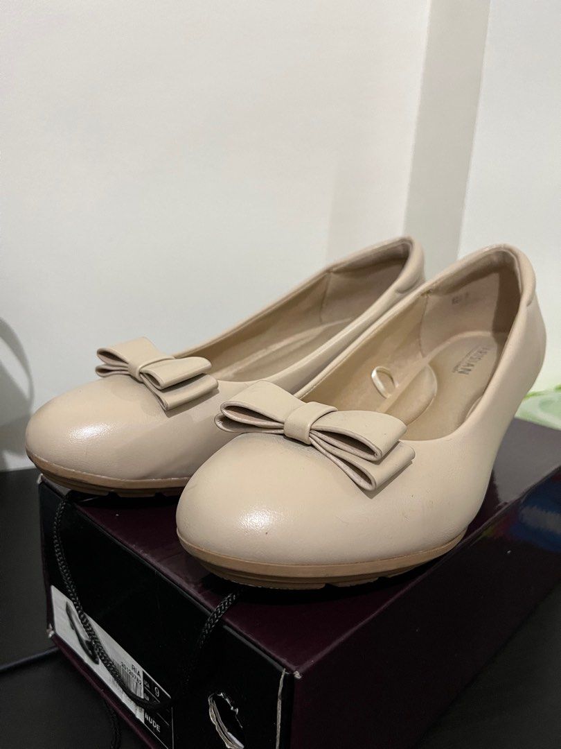 PARISIAN SHOES Women s Fashion Footwear Sandals on Carousell