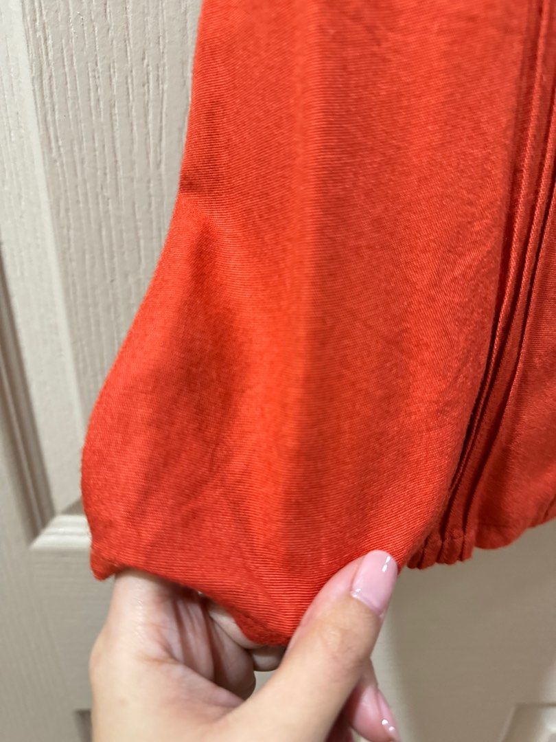Polo blouse (Category: Blouses) located in Malabon City. Submitted by moideclutter (Listing ID 1315979275, Image 2). Description: Size med No flaws.