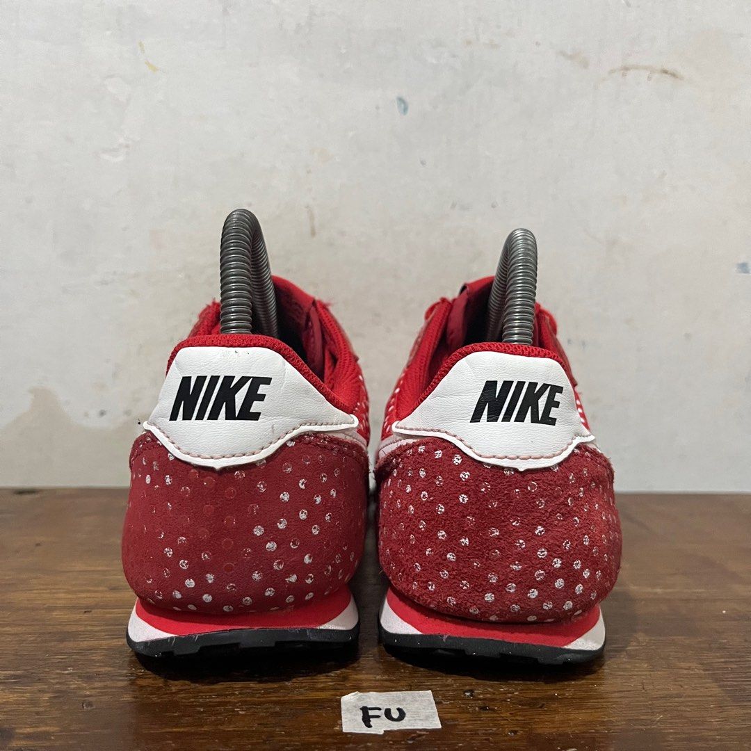 Nike genicco print top
