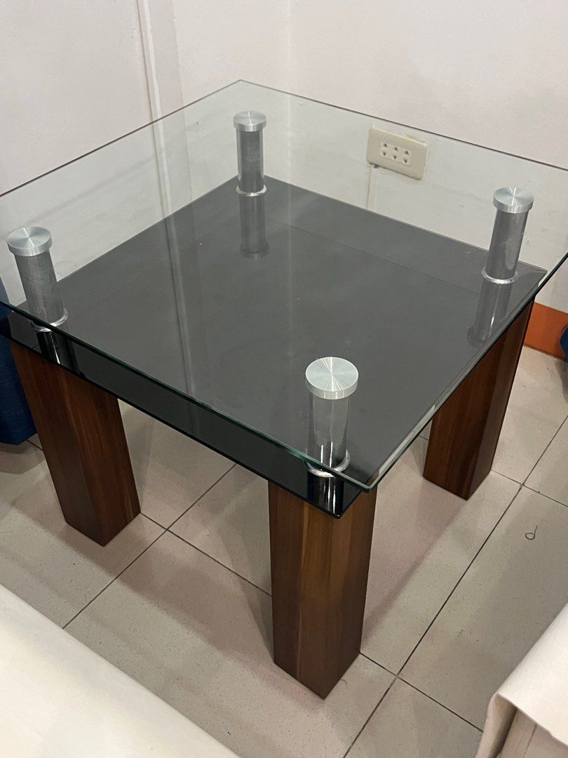 Side table (Category: Coffee & Tea Tableware) located in Manila. Submitted by carou07454 (Listing ID 1315948727, Image 1). Description: No issues Dimensions LxWxH 23.5x23.5x19.5 For pick up only.