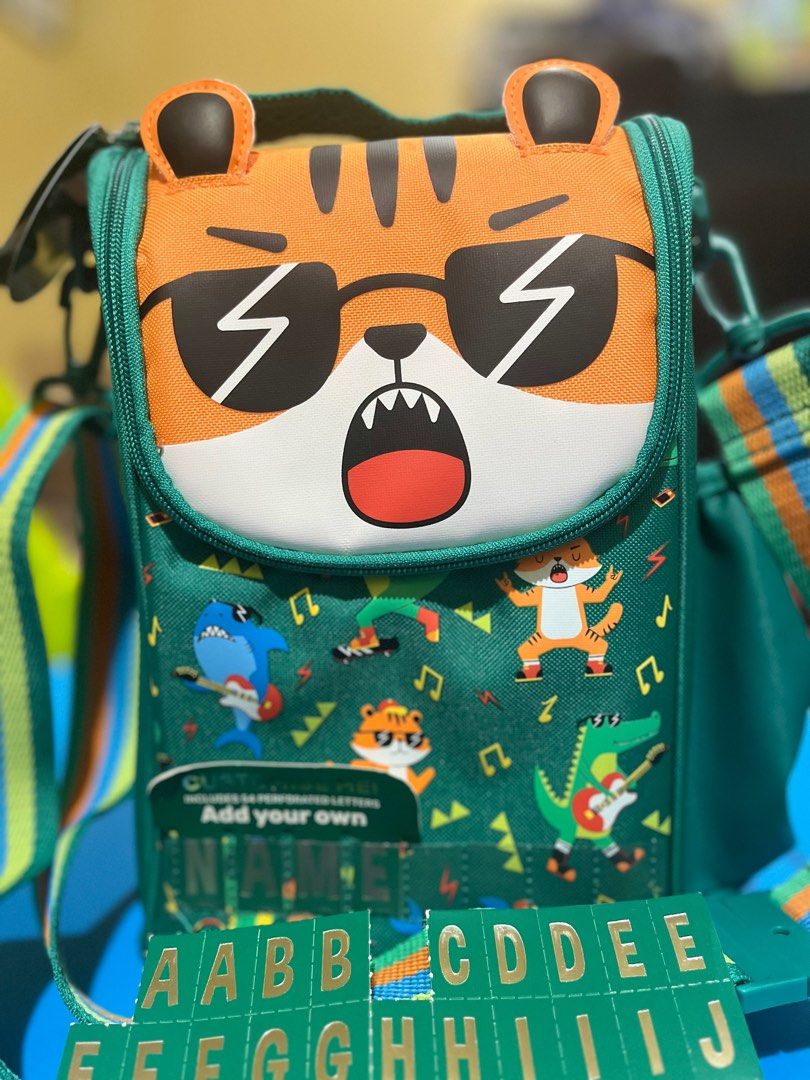 Smiggle Lunchbag (Category: Carriers & Slings) located in Manila. Submitted by angelsdepot (Listing ID 1315999878, Image 1). Description: Brandnew from Smiggle in SG..