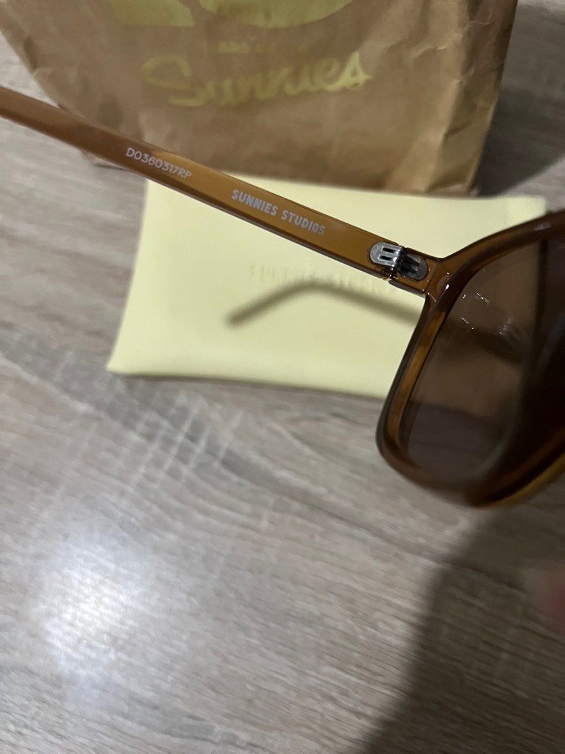 Sunnies Studios Sun shade (Category: Sunglasses & Eyewear) located in Las Pinas. Submitted by grm02 (Listing ID 1315903877, Image 3). Description: .