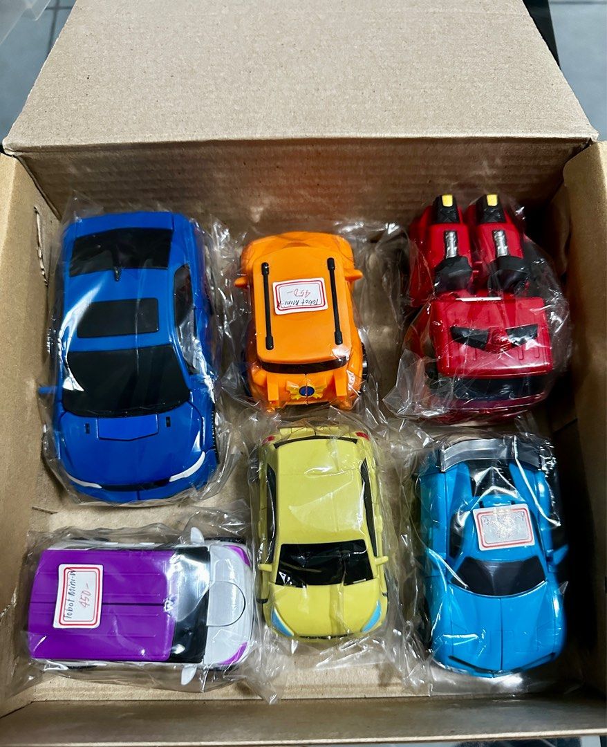 Tobots Set of 6 (Category: Action & Battle Toys) located in Quezon City. Submitted by minstbooks (Listing ID 1316029532, Image 1). Description: .