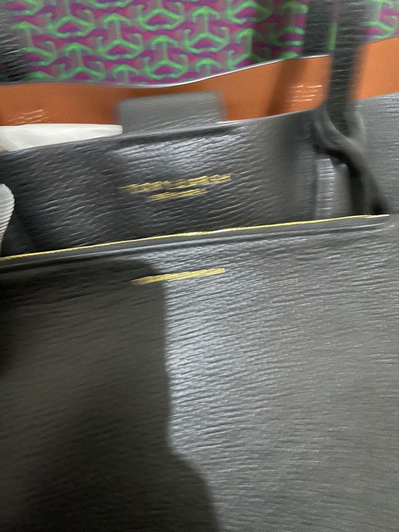 Tory burch tote with pouch authentic (Category: Luxury Bags & Wallets) located in Cabuyao City. Submitted by baglover1111 (Listing ID 1316057741, Image 3). Description: Brand new complete inclusions Guaranteed authentic Money back if proven fake.