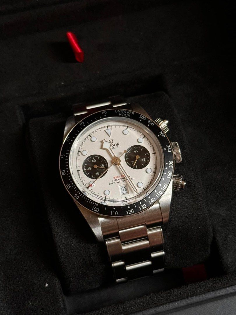 Tudor (Category: Luxury Watches) located in Cabanatuan. Submitted by albertgonzales27 (Listing ID 1315951321, Image 2). Description: For sale / swap to your Panerai / Rolex ♋️ 2023 Tudor Chronograph Panda 🐼 Complete original package Pristine condition ( 9.8 / 10 ) 275,000php Pm me if interested 📩.