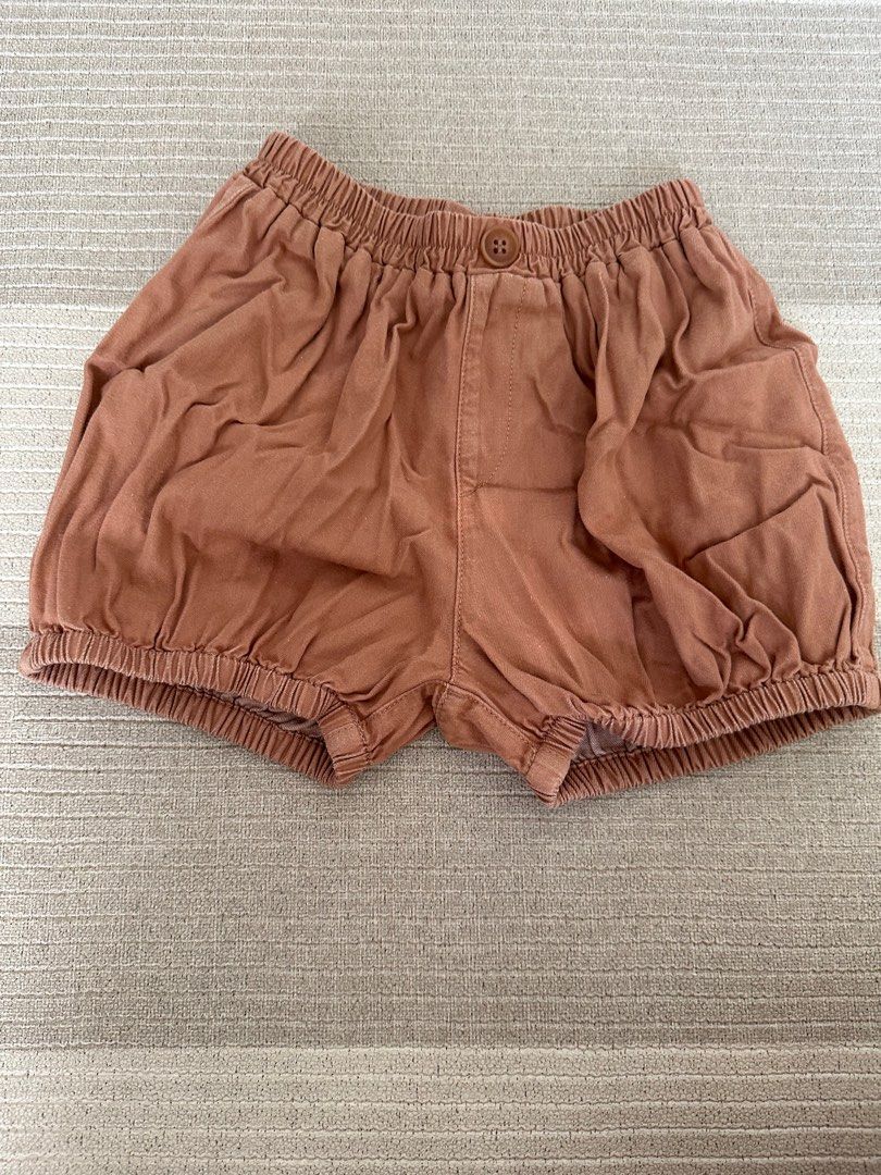 Uniqlo baby girls shorts 90cm