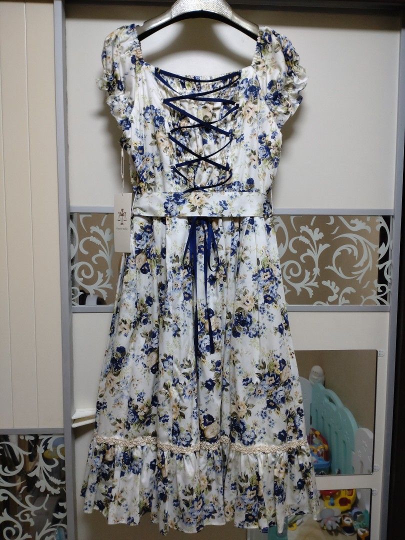 Victorian maiden dress top