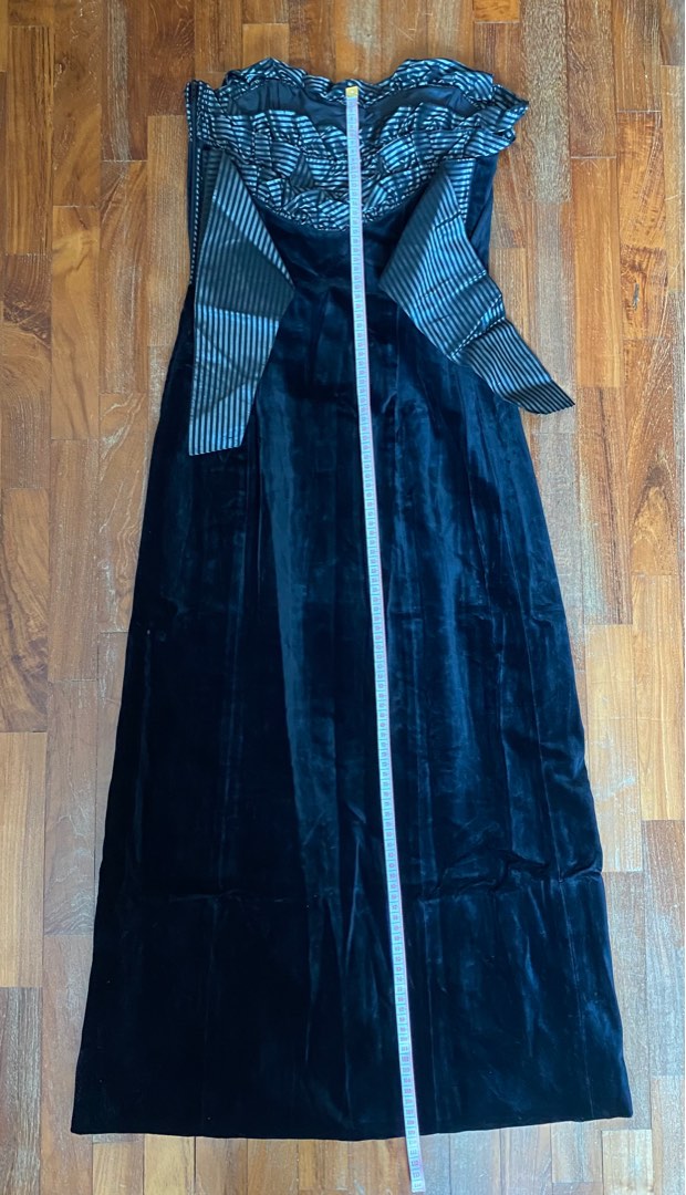 Vintage Laura Ashley Column Bustier Gown, Women's Fashion, Dresses & Sets, Evening  dresses & gowns on Carousell