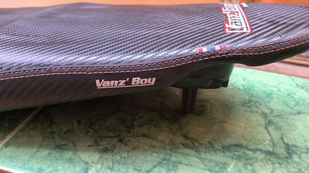 Yamaha Mio Soulty Flat Seat (Category: Other Motorcycles Parts and Accessories) located in Pateros City. Submitted by von282 (Listing ID 1315951418, Image 2). Description: Selling Flat seat for Mio soulty good condition ❗Only issue: Minimal or 5 small punctured holes on passenger side made by Cat but barely noticeable (see picture) Location: Pateros.