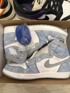 (Category: ) located in . Submitted by _sneaker_boy_ (Listing ID 1316203697, Image 1). Description: .