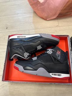 (Category: ) located in . Submitted by _sneaker_boy_ (Listing ID 1316202585, Image 1). Description: .