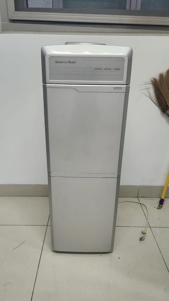 American Home Water Dispenser (Category: Water Purifiers & Dispensers) located in Quezon City. Submitted by loveworn (Listing ID 1316202212, Image 1). Description: American Home water dispenser Rfs: moving out Pickup: Greenbelt, Makati.