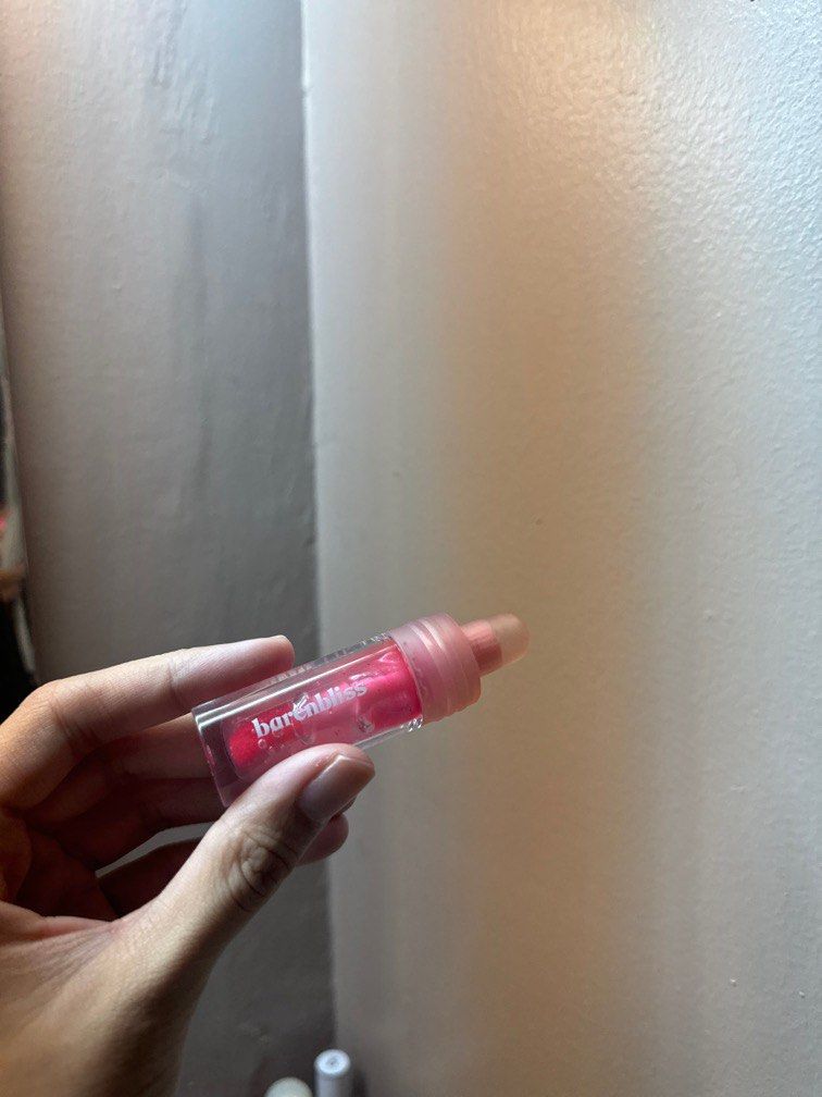 Barenbliss Glow Lip Serum (Category: Makeup) located in Las Pinas. Submitted by mbisl (Listing ID 1316201337, Image 1). Description: Barely used Baren Bliss Glow Lip Serum.