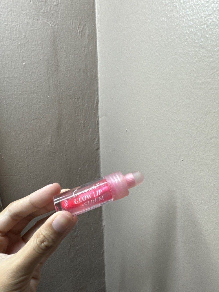 Barenbliss Glow Lip Serum (Category: Makeup) located in Las Pinas. Submitted by mbisl (Listing ID 1316201337, Image 2). Description: Barely used Baren Bliss Glow Lip Serum.