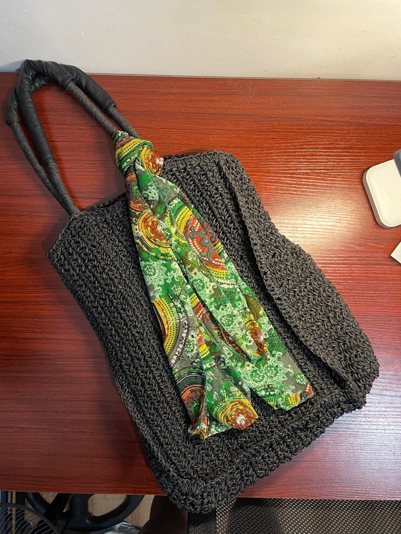 Calliope Black Bag (Category: Tote Bags) located in Naga. Submitted by robin___ (Listing ID 1316137711, Image 1). Description: RFS: Hindi ginagamit.