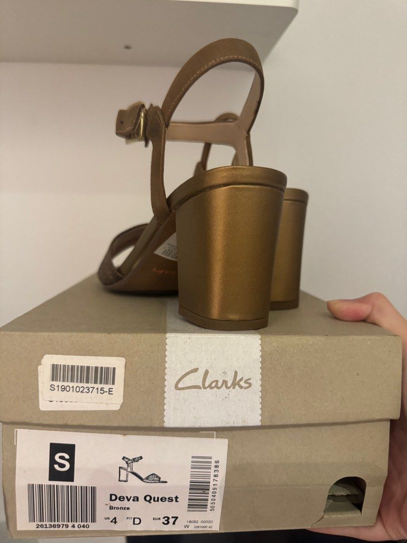 Clarks deva quest discount