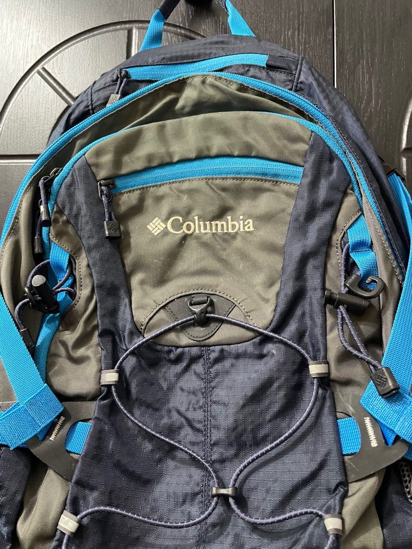 Columbia 30L Backpack w Rain cover Men s Fashion Bags Backpacks on Carousell