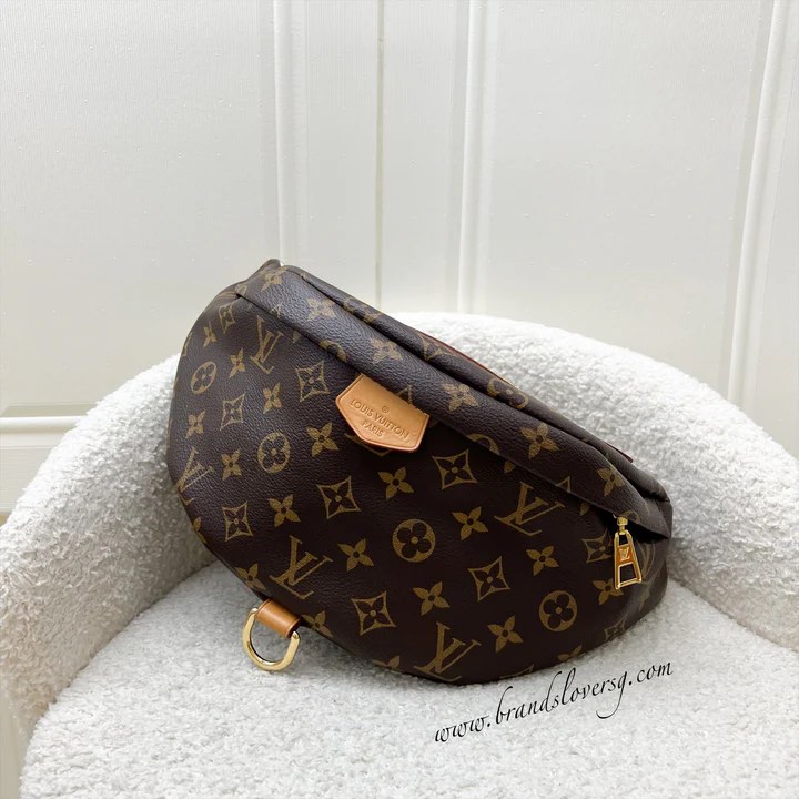 SOLD Est Retail 3500 LV Bumbag in Monogram Canvas and GHW