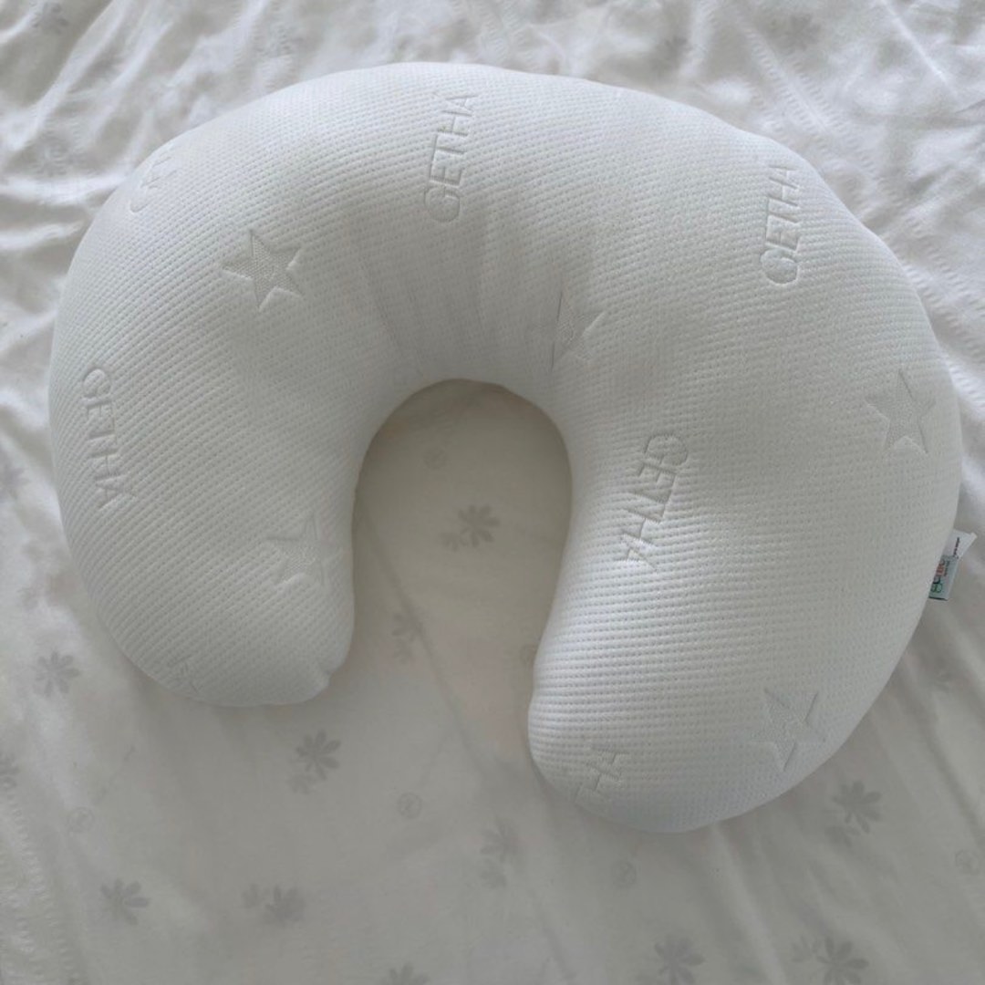 Getha nursing pillow top