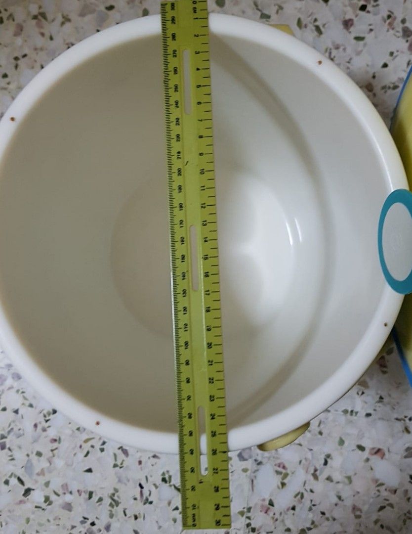 ICE BUCKET,LARGE WATER BOTTLE, Furniture & Home Living, Kitchenware