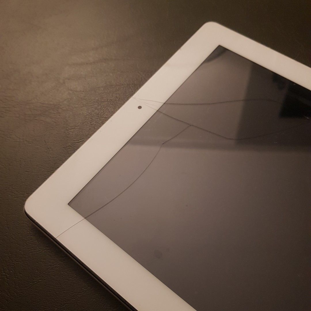 iPad 2 and iPad Mini 2 Both Defective (Category: iPad) located in Cavite. Submitted by jmy826 (Listing ID 1316151261, Image 3). Description: iPad 2 iPad Mini 2 1,300 each 2k pag take all Defective Pang parts o pang buo No other inclusions, as is po Thanks. Imus meetup or via courier .