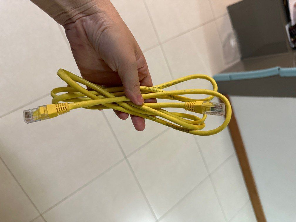 Lan cable (Category: Home Improvement Tools & Accessories) located in Singapore. Submitted by kennycwp19872 (Listing ID 1316210348, Image 1). Description: Moving house sales.