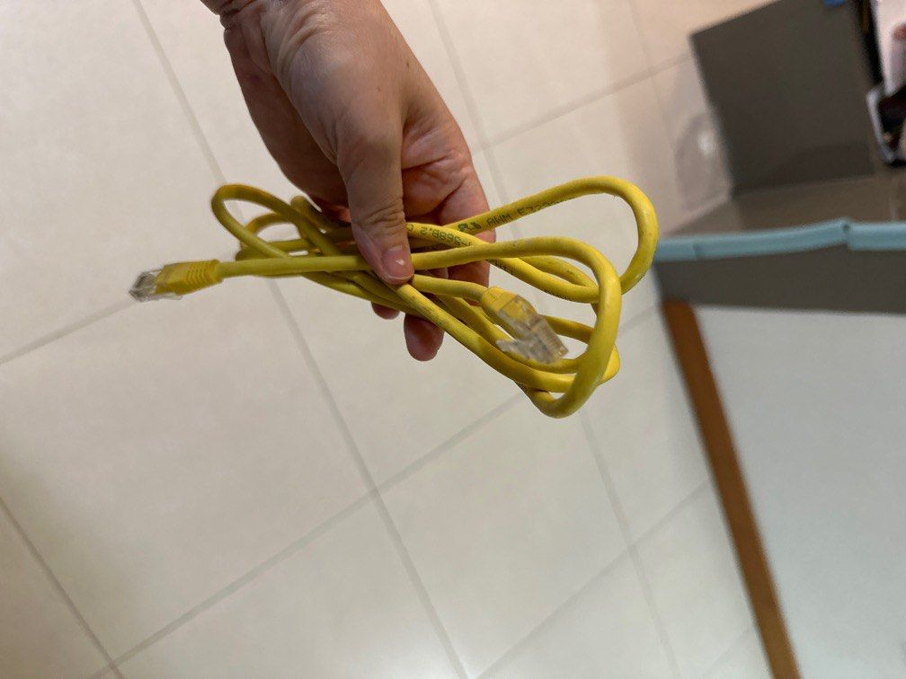 Lan cable (Category: Home Improvement Tools & Accessories) located in Singapore. Submitted by kennycwp19872 (Listing ID 1316210348, Image 2). Description: Moving house sales.