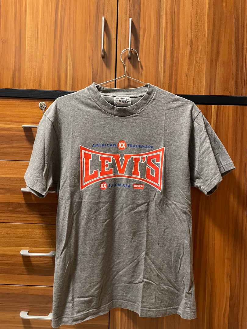 Vintage levis tshirt top
