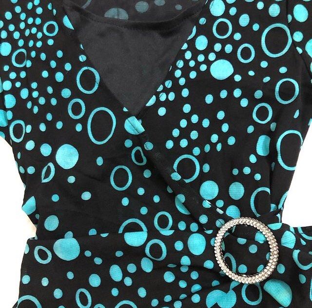 Meland y2k O ring top (Category: Blouses) located in Limay. Submitted by 2000sbae (Listing ID 1316080090, Image 2). Description: Size: S-Semi L • Stretchy .