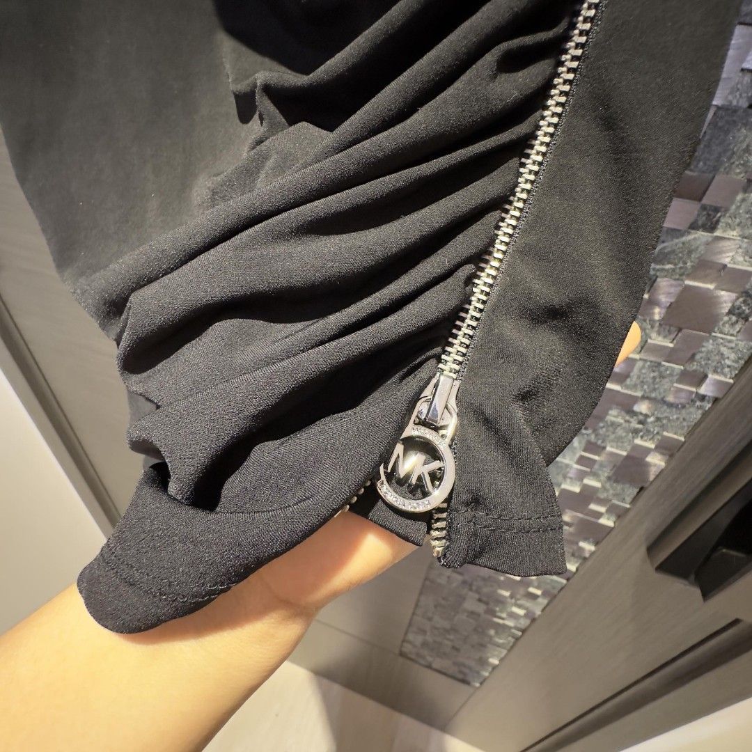 MK Black Tops