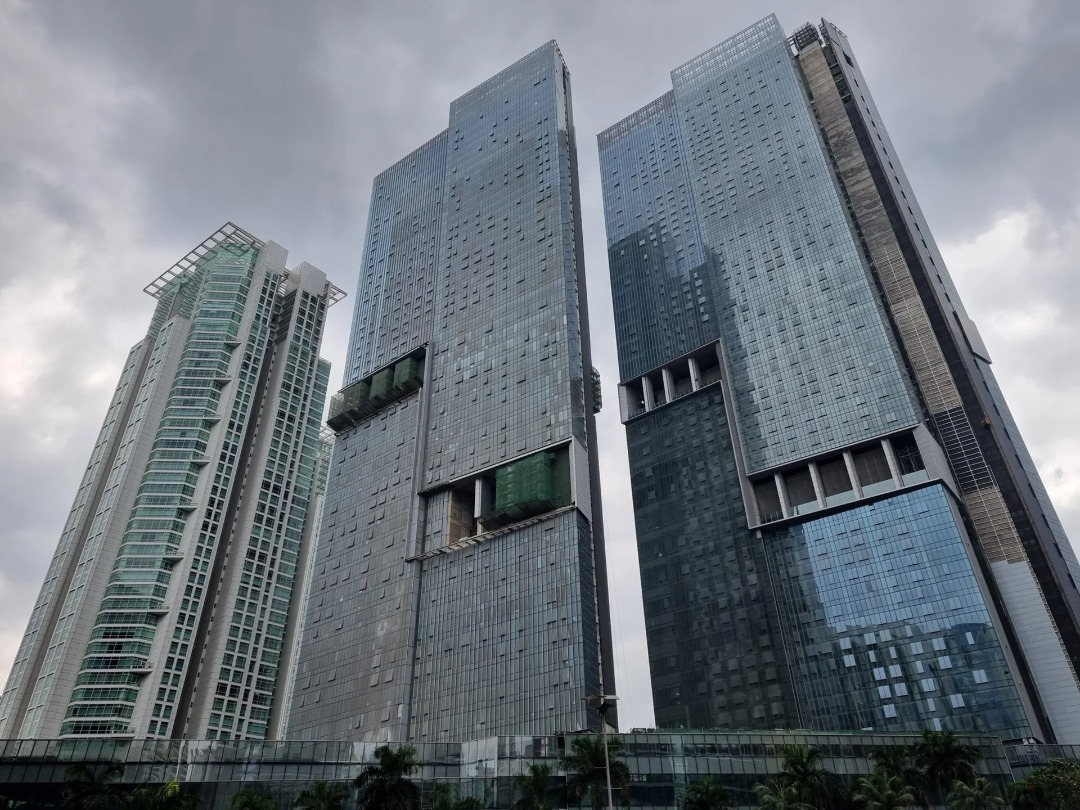 PARK CENTRAL TOWERS SOUTH TOWER MAKATI , 2BR GALLERY VILLA makai ave