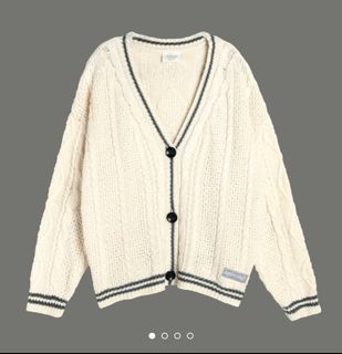 (Category: ) located in . Submitted by collectible.corner (Listing ID 1316229845, Image 1). Description: .