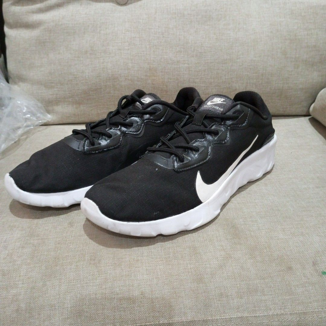 Sepatu nike react hot sale
