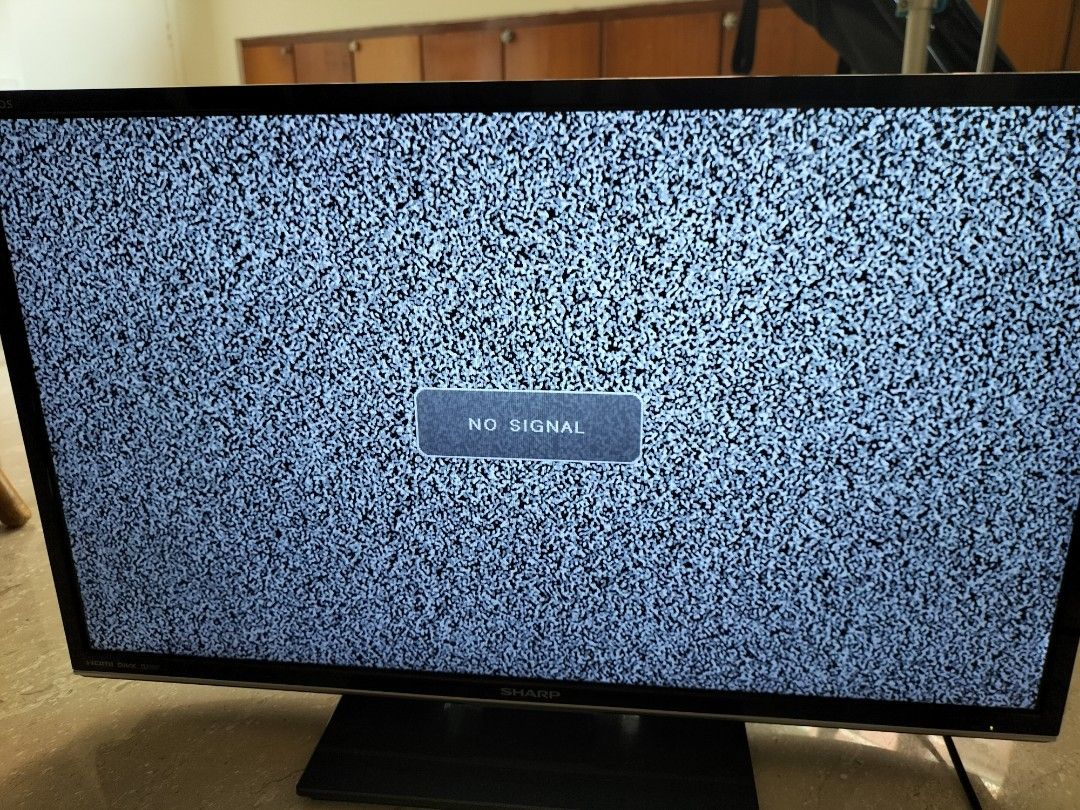 Sharp TV (Category: TV) located in Singapore. Submitted by minggo9 (Listing ID 1313078102, Image 2). Description: selling Only TV, look like new and working fine...
