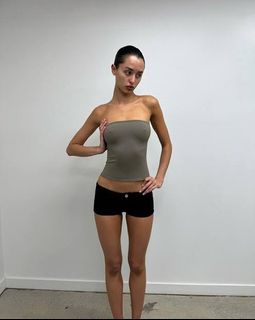 (Category: ) located in . Submitted by shop.girlypop (Listing ID 1316141212, Image 1). Description: .
