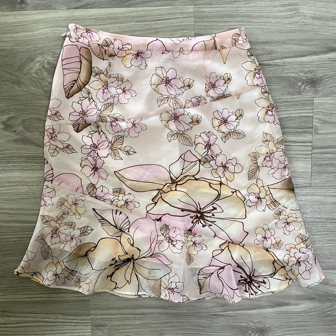 Light floral midi skirt new arrivals