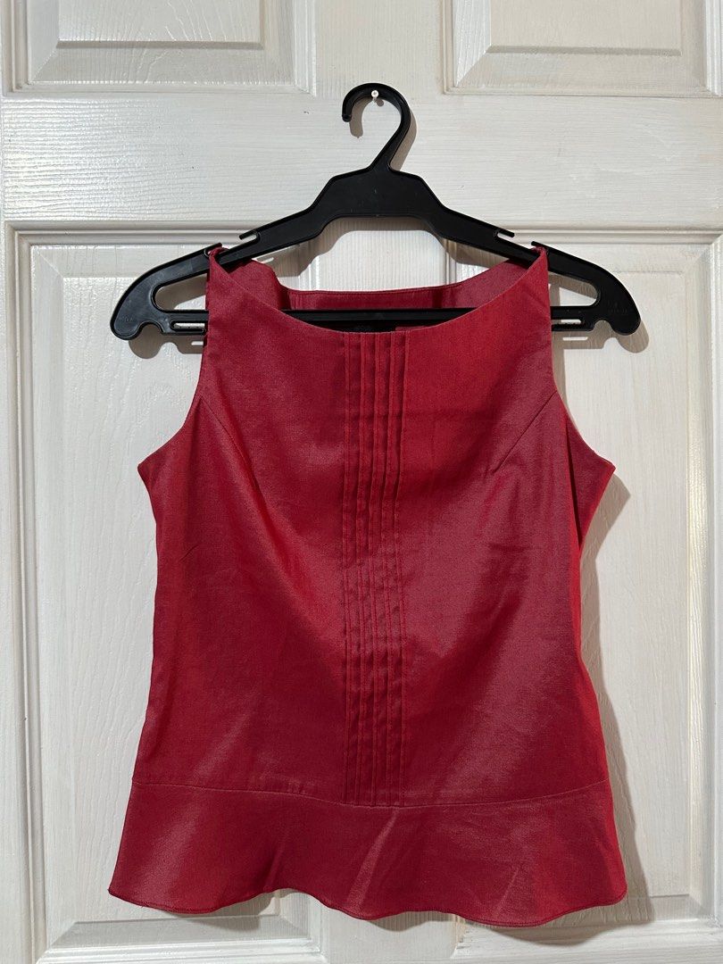STILL AVAILABLE - Vintage Red Top (Category: Blouses) located in Antipolo. Submitted by angelpop (Listing ID 1316095975, Image 1). Description: If this is your style, it's worth your money GO GET IT NA best fits small - sem med .