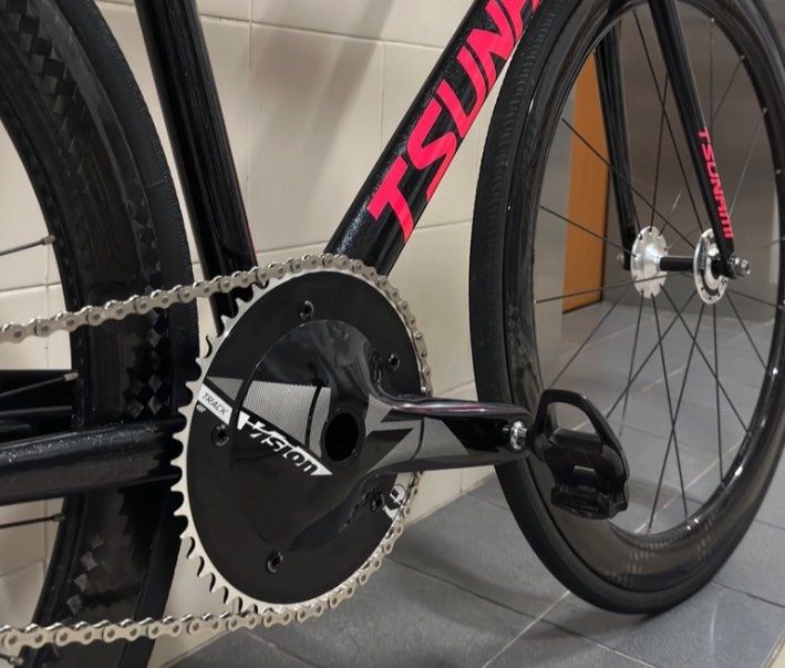 Vision Track Crankset BB386EVO 49T Sports Equipment Bicycles Parts Parts Accessories on Carousell