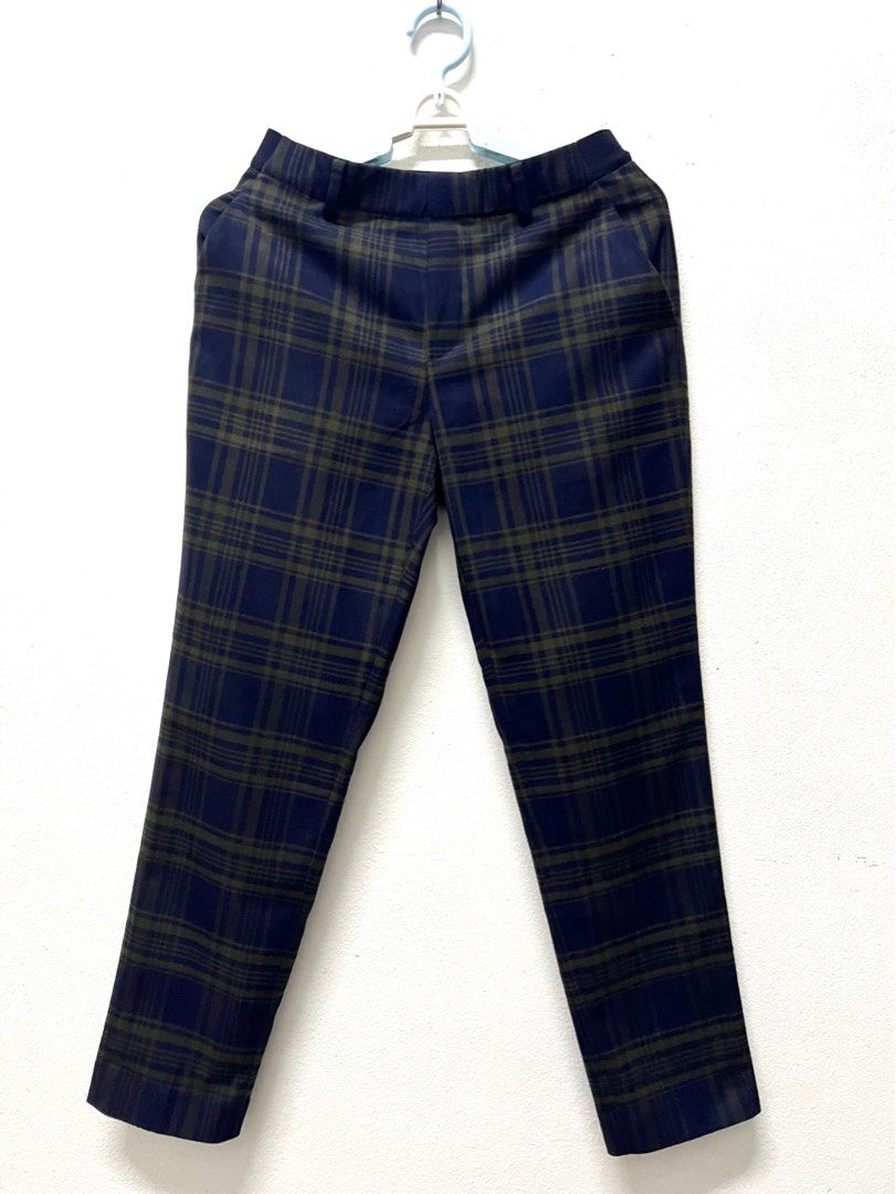 ANN5759 UNIQLO women S size ezy plaid ankle pants Uniqlo navy blue plaid pants Women s Fashion Bottoms Other Bottoms on Carousell