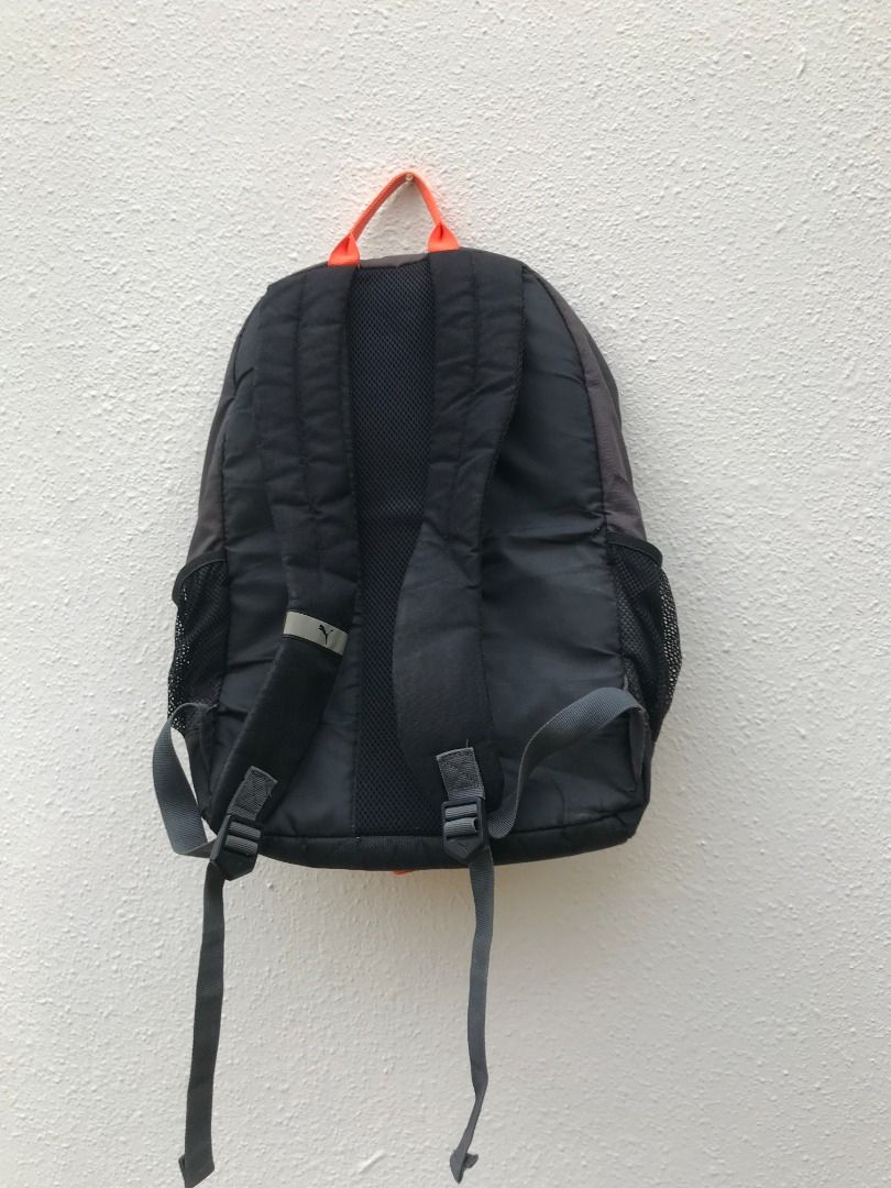 Authentic Puma haversack. Dimension 48 x 35 x 15cm. All zippers working smoothly no tear