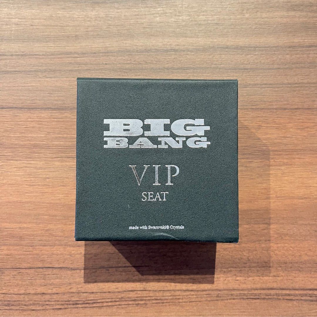 BIGBANG V.I.P SEAT ペンダント Amazon.co.jp: Bigbang VIP Seat Special Swarovski Necklace Japan