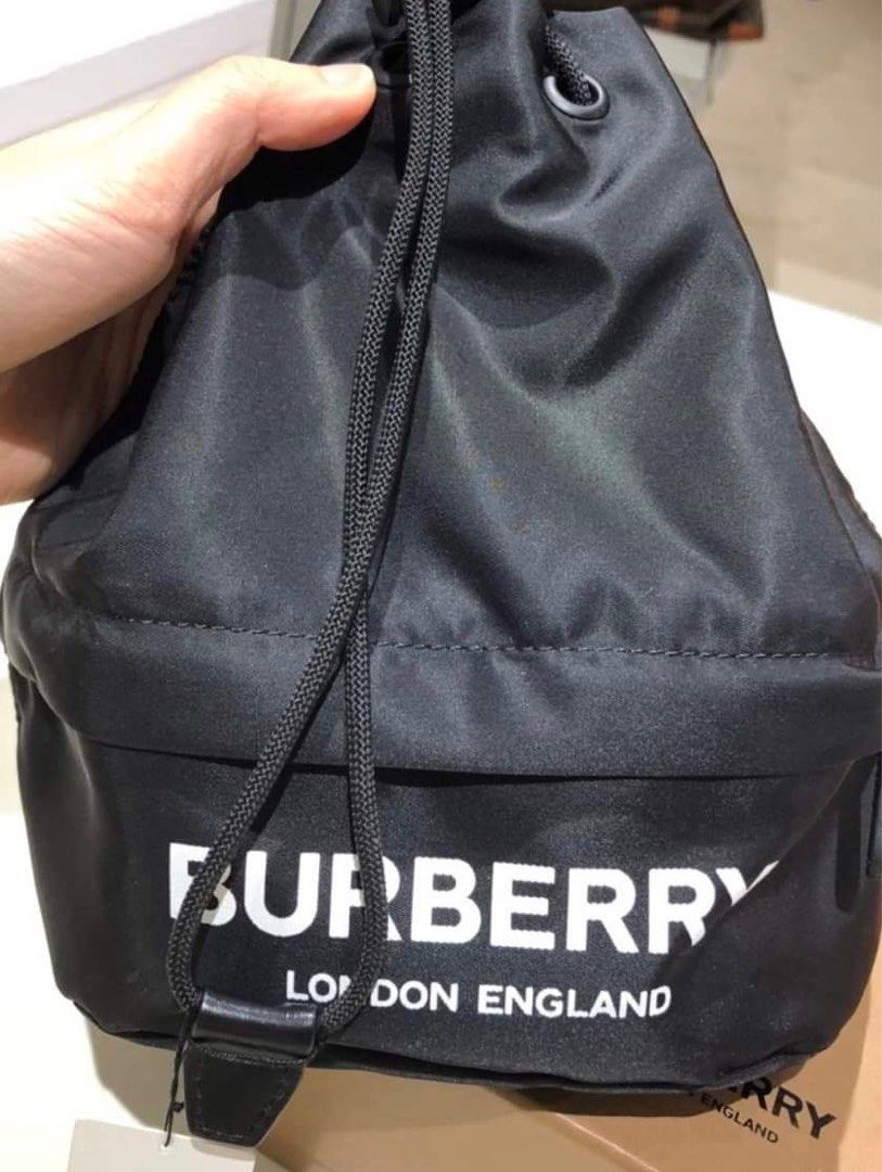 Burberry phoebe pouch sale
