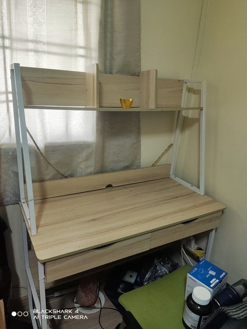 Computer Table (Category: Everything Else) located in Singapore. Submitted by aqsilodi2359029 (Listing ID 1316331595, Image 1). Description: In good condition. Selling it cheap. Moving out. Self collection. Not too heavy...